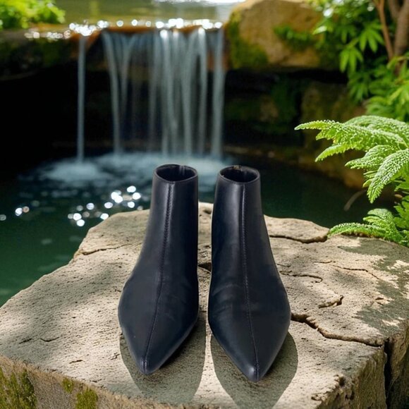 ComeShun Pointed Toe Faux Leather Flat Booties - Picture 1 of 6